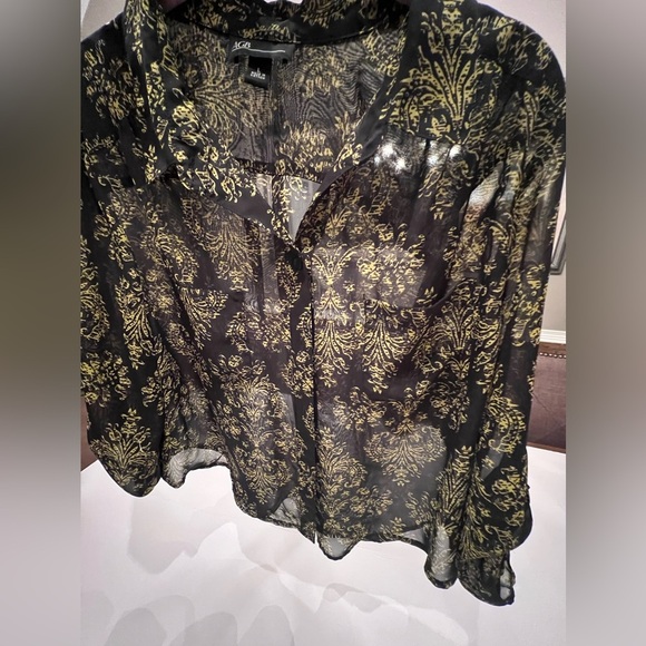 AGB  LARGE  SHEER  BLACK AND LIME GREEN PRINTED BLOUSE. LONG SLEEVES - Picture 3 of 11